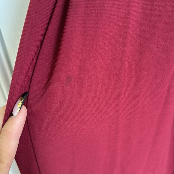 Gilli Burgandy V Neck Jumpsuit - Picture 14 of 14